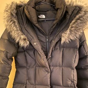 Women’s Medium The North Face winter coat